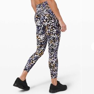 Lululemon fast and free